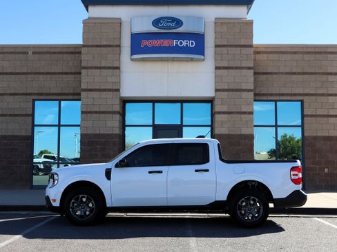 New 2026 Ford Maverick XLT image 9