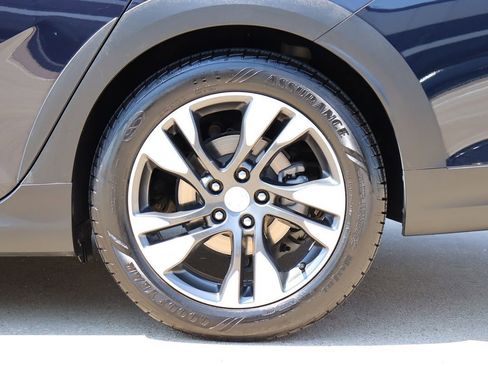 Used 2018 Buick Regal Essence w/ Driver Confidence Package #1 image 52