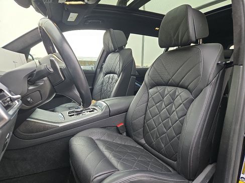 Certified 2023 BMW X7 xDrive40i w/ Executive Package image 14