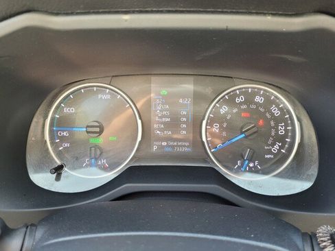 Used 2021 Toyota RAV4 XLE Premium image 32