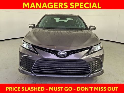 Certified 2024 Toyota Camry LE image 3