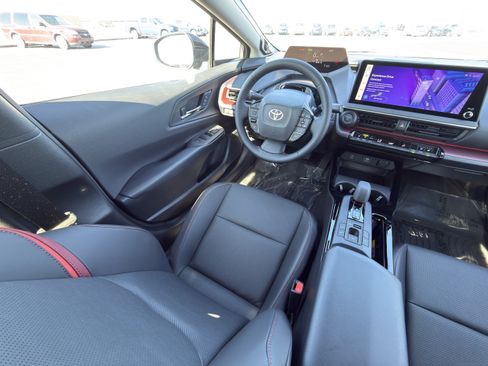 New 2026 Toyota Prius Plug-In Hybrid FWD image 16