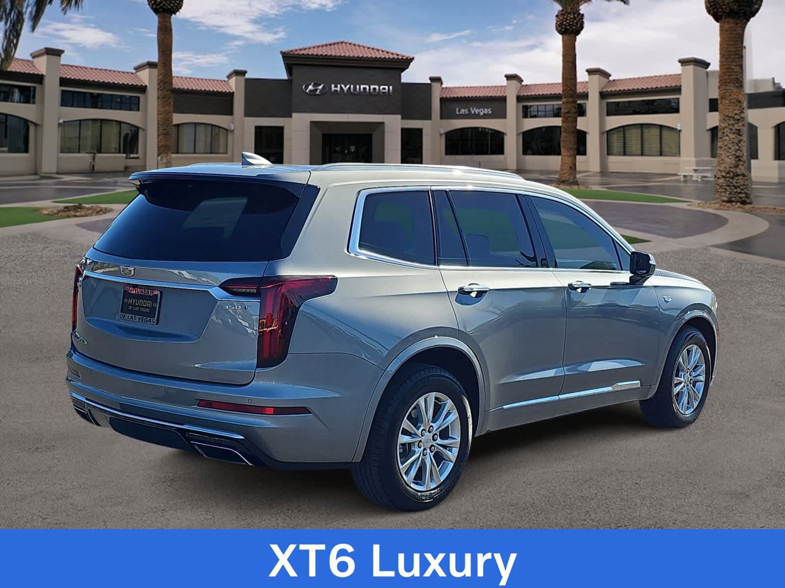 Used 2024 Cadillac XT6 Luxury w/ LPO, Floor Liner Package FWD image 8