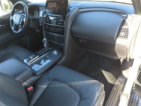 Certified 2023 Nissan Armada SL w/ Midnight Edition Package image 18