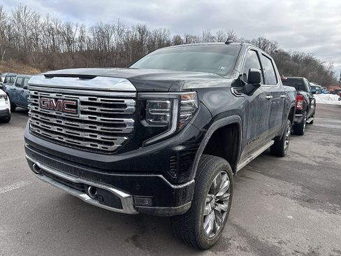 Used 2023 GMC Sierra 1500 Denali w/ Denali Reserve Package image 4