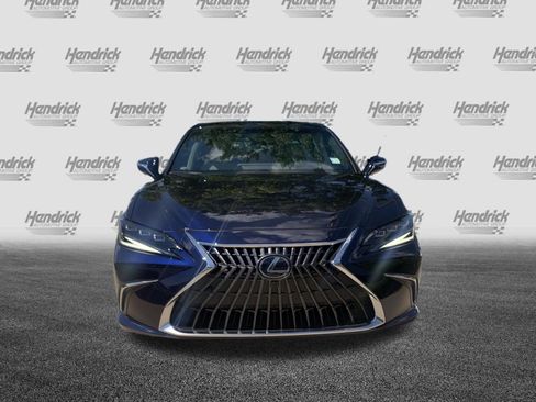 Used 2025 Lexus ES 350 Ultra Luxury w/ Accessory Package (Z2) FWD image 3