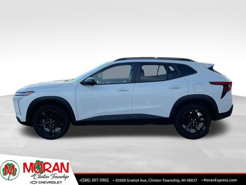 Certified 2024 Chevrolet Trax ACTIV w/ Driver Confidence Package image 3