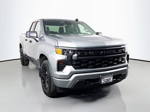 Used 2026 Chevrolet Silverado 1500 Custom AWD/4WD image 1