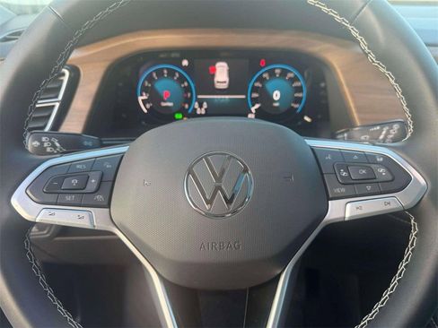 New 2026 Volkswagen Atlas SE FWD image 15