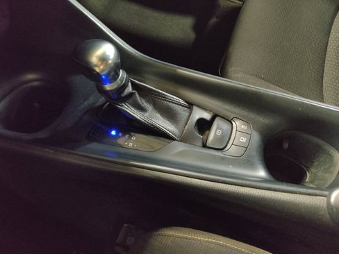 Used 2018 Toyota C-HR XLE image 26