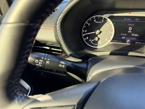 Used 2020 Nissan Sentra SR w/ Premium Package FWD image 20