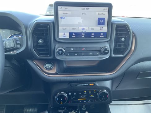 Used 2024 Ford Bronco Sport Outer Banks w/ Tech Package image 23