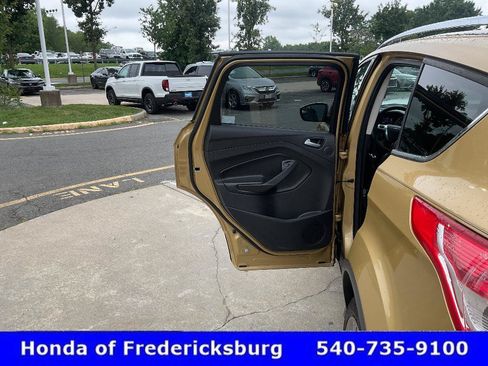 Used 2014 Ford Escape SE w/ SE Chrome Package FWD image 15