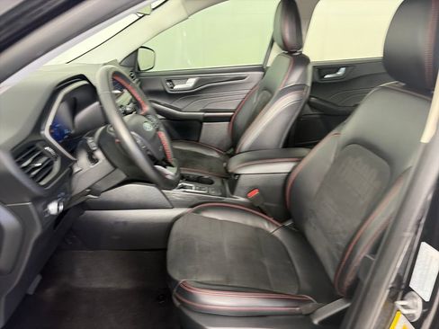 Certified 2022 Ford Escape SEL w/ SEL Stealth AWD Package image 11