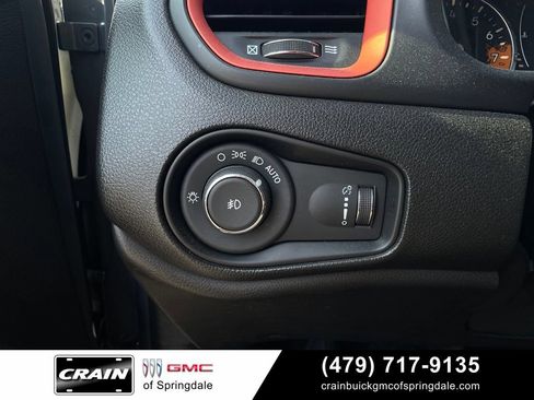 Used 2018 Jeep Renegade Sport w/ Power & Air Group AWD/4WD image 13