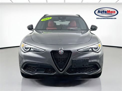 Used 2023 Alfa Romeo Stelvio Veloce image 7