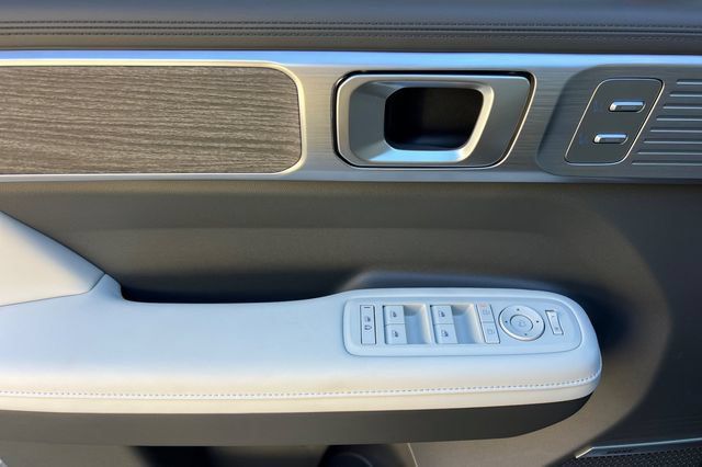 New 2027 Hyundai Santa Fe Calligraphy AWD/4WD image 10