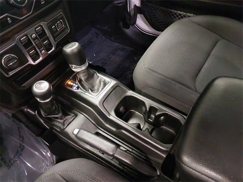 Used 2022 Jeep Gladiator Sport image 23