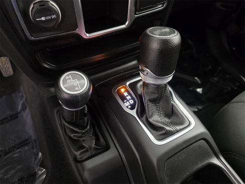 Used 2021 Jeep Wrangler Sport image 21