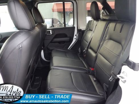 Used 2023 Jeep Wrangler Sahara w/ Cold Weather Group AWD/4WD image 27