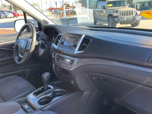 Used 2017 Honda Pilot LX image 13