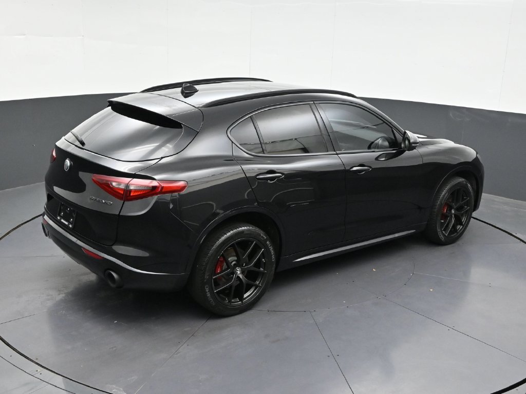 Used 2020 Alfa Romeo Stelvio Sport w/ Quick Order Package 22K Sport RWD image 19