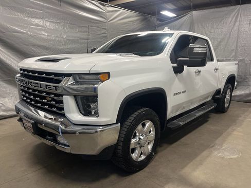 Used 2020 Chevrolet Silverado 2500 LTZ w/ LTZ Premium Package AWD/4WD image 3
