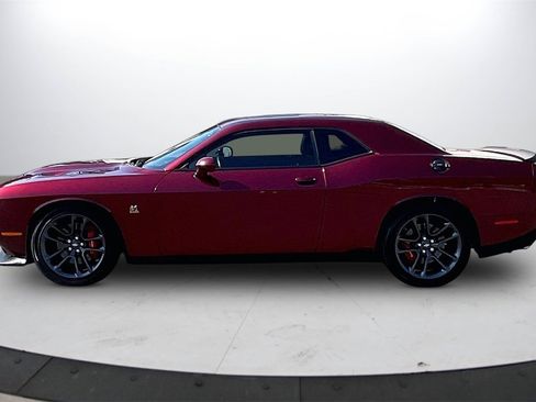 Used 2022 Dodge Challenger R/T Scat Pack w/ Plus Package image 6