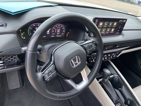Used 2023 Honda Accord Touring image 35