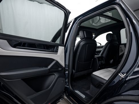Certified 2026 Porsche Cayenne image 22