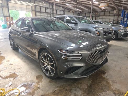 Used 2025 Genesis G70 2.5T RWD image 5