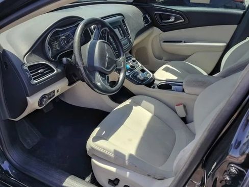 Used 2015 Chrysler 200 Limited w/ Convenience Group FWD image 5