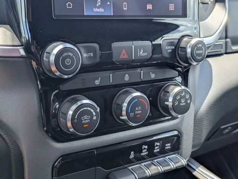Used 2025 RAM 1500 Big Horn AWD/4WD image 22