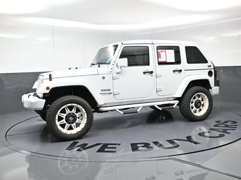 Used 2018 Jeep Wrangler Unlimited Sport S AWD/4WD image 12