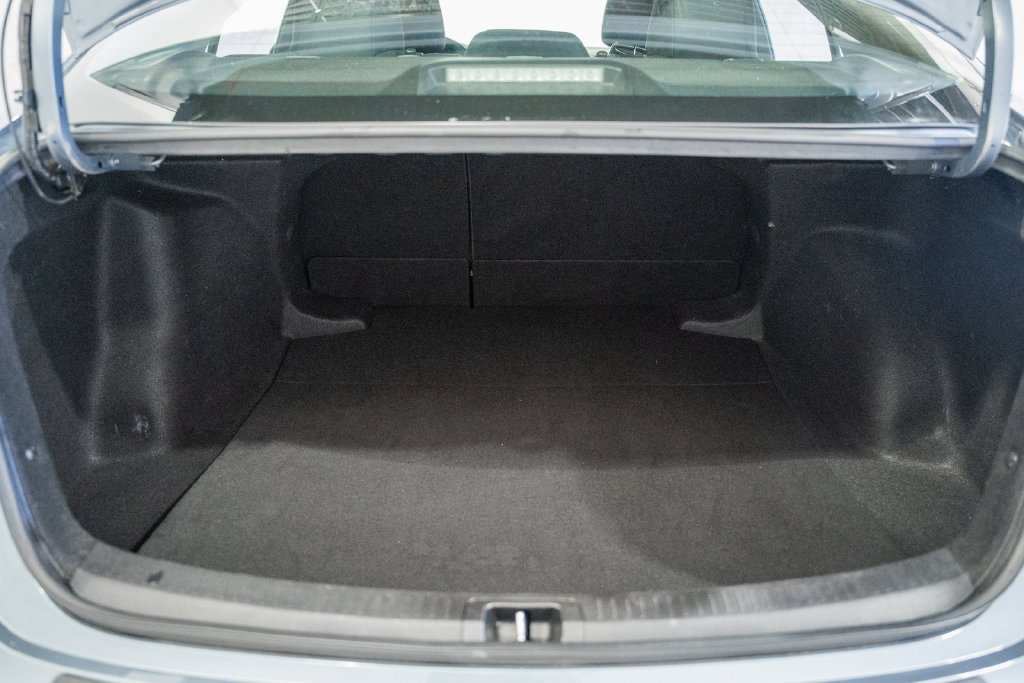 Used 2024 Toyota Corolla LE FWD image 6