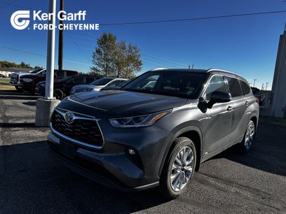 Used 2021 Toyota Highlander Limited