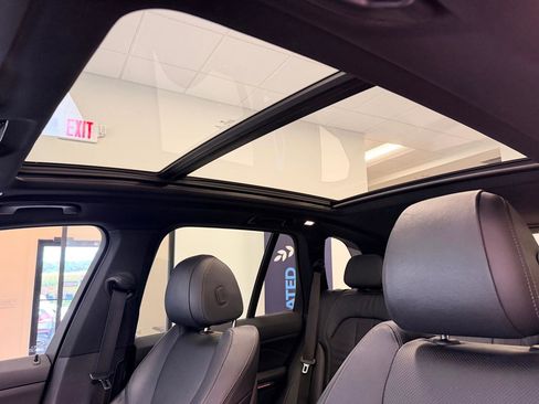 Used 2019 BMW X5 xDrive40i w/ M Sport Package AWD/4WD image 20
