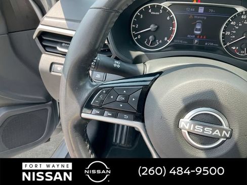 Used 2024 Nissan Altima 2.5 SV w/ SV Premium Package FWD image 19