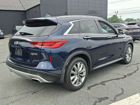 Used 2021 INFINITI QX50 Essential w/ Convenience Package image 4