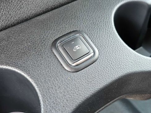 Used 2024 Mercedes-Benz Sprinter 3500 image 34