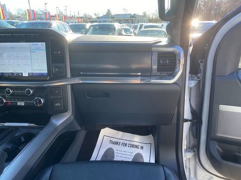 Used 2021 Ford F150 Lariat image 29