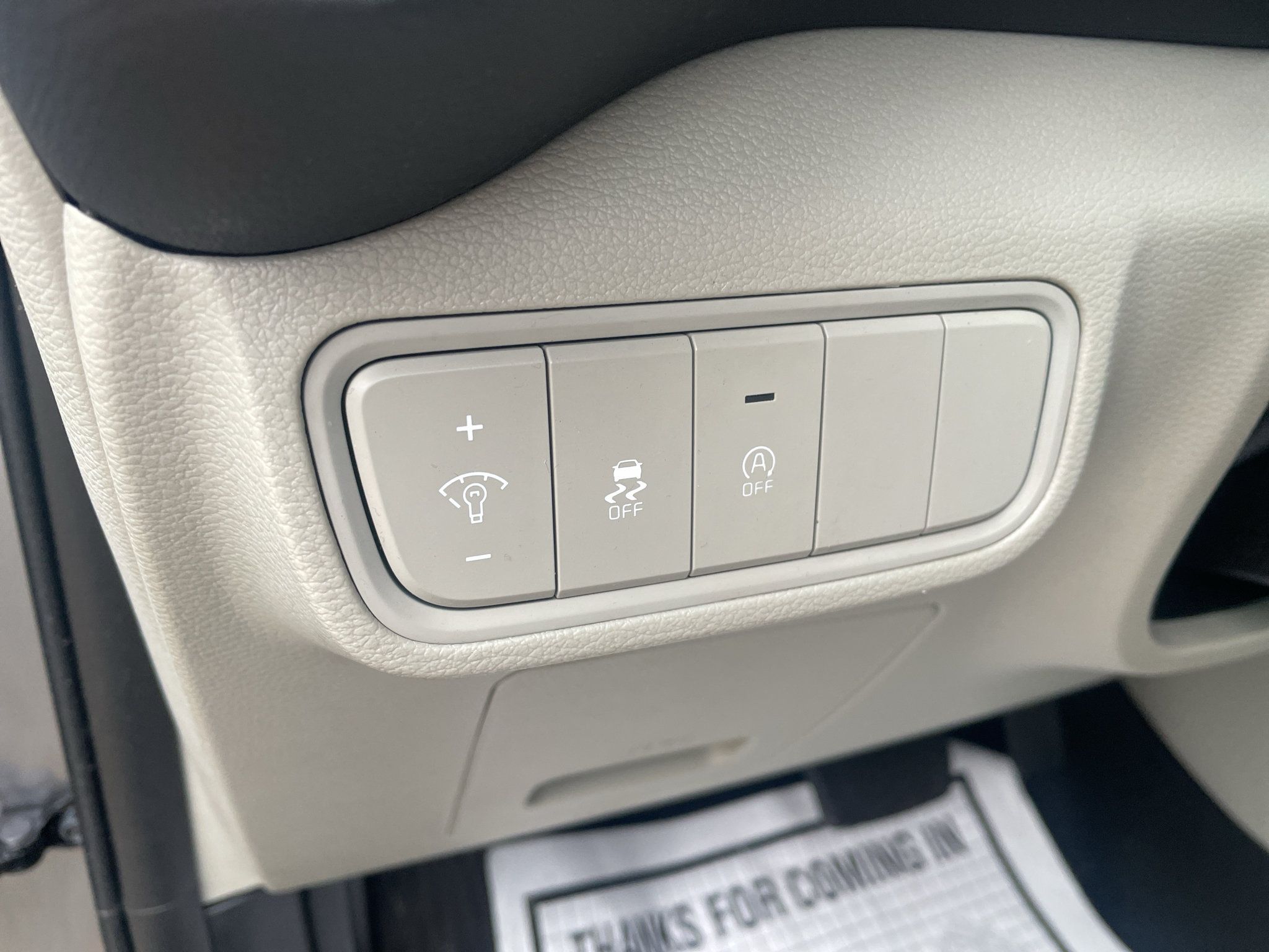 Used 2025 Kia Soul LX w/ LX Technology Package FWD image 15