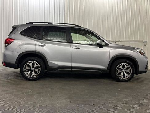 Used 2020 Subaru Forester Premium w/ Popular Package #1 AWD/4WD image 5