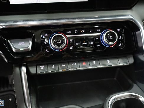 Used 2025 GMC Sierra 2500 Denali Ultimate image 21