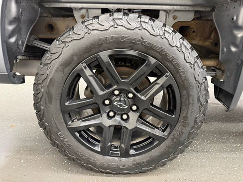 Used 2021 Chevrolet Silverado 1500 LT Trail Boss image 20