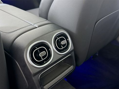 Used 2023 Mercedes-Benz C 300 Sedan image 28
