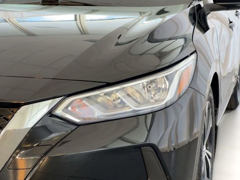 Used 2020 Nissan Sentra SV image 11