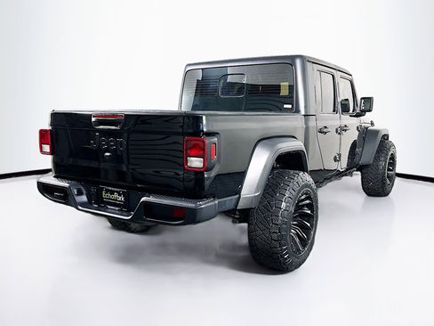 Used 2023 Jeep Gladiator Sport image 9