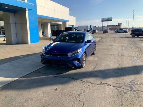 Used 2024 Kia Forte LXS w/ LXS Technology Package image 2