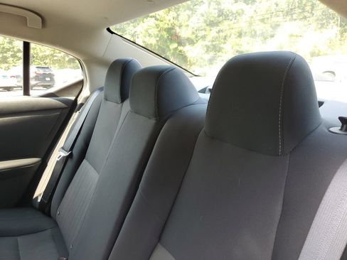Used 2024 Nissan Sentra SV FWD image 11